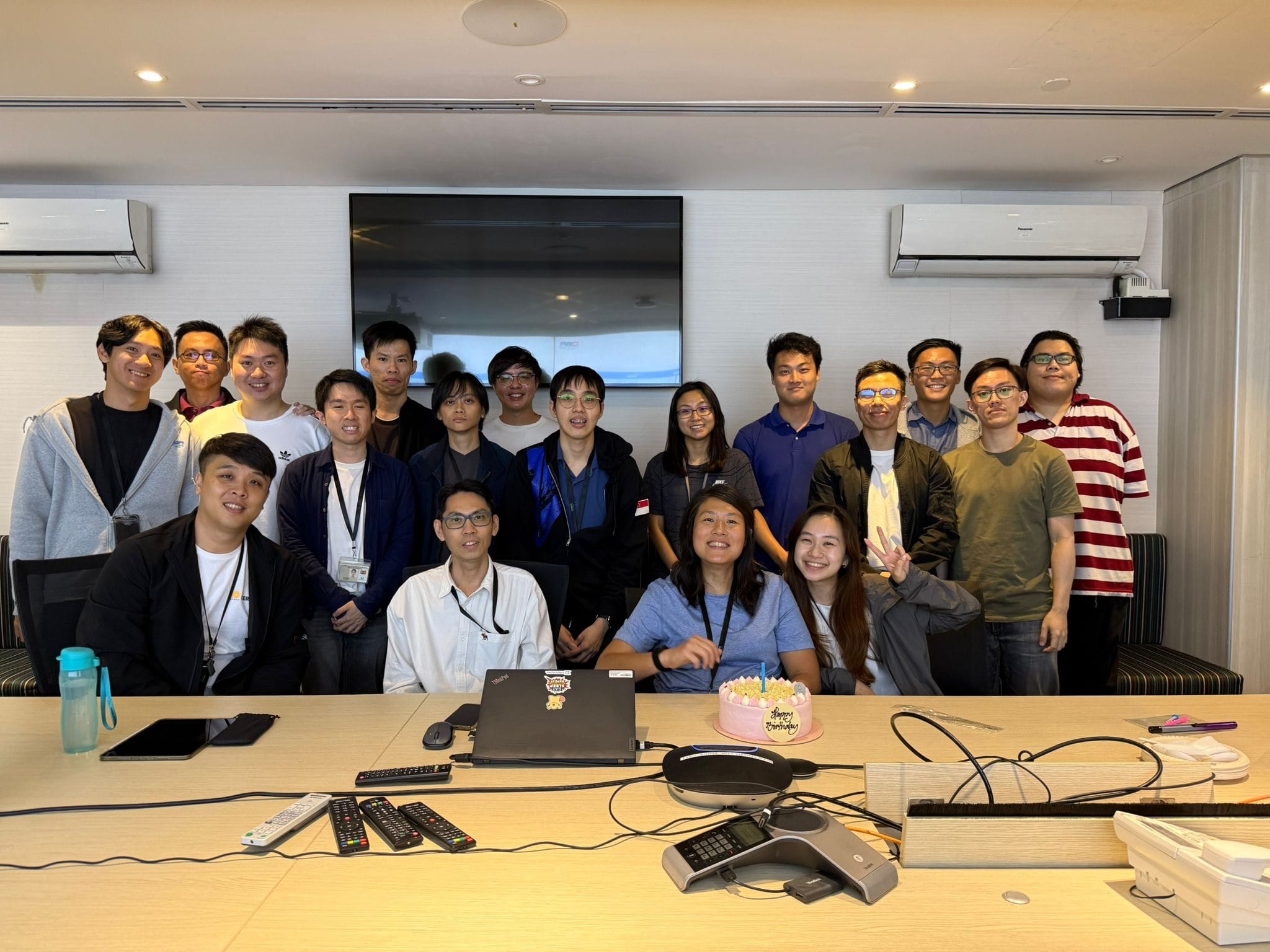 This is the alt text